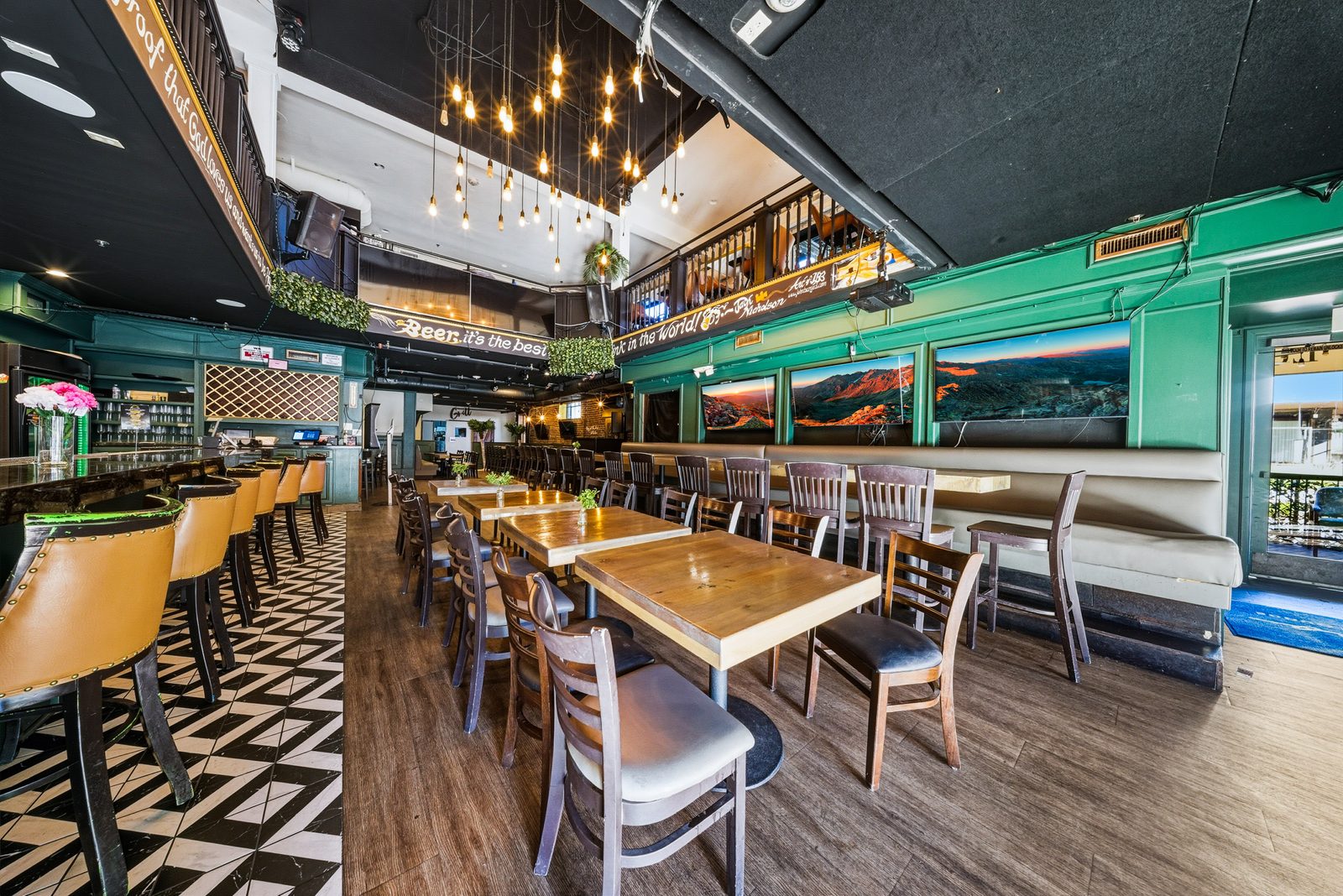 Cosmo Restobar