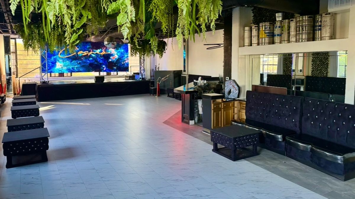 The Ultralounge